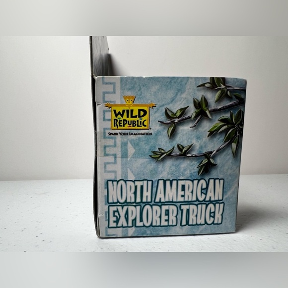 Wild Republic North America Explorer Toyota Land Cruiser Sunset Safari Truck - Picture 6 of 14